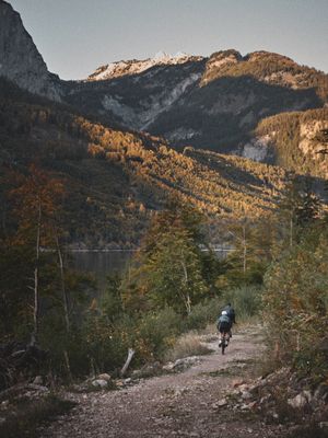 Lakeside gravel